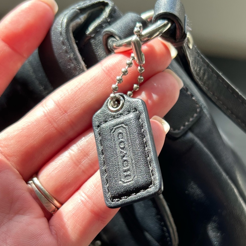 Vintage Coach SoHo Black Leather Flap Buckle Crossbody Bag - Picture 3 of 12